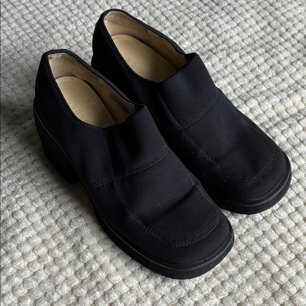 Apostrophe Elegant Black Slip-On Square Toe Y2K Loafers Used with Love Size 7.5